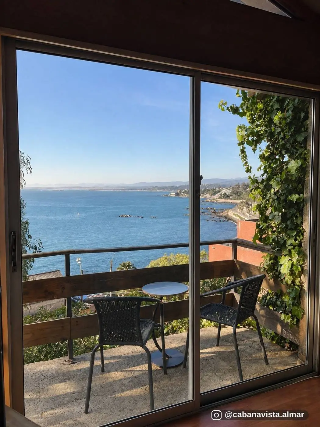 Balcón privado con vista al mar